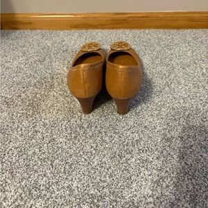 Elegant Tan Women's Heels